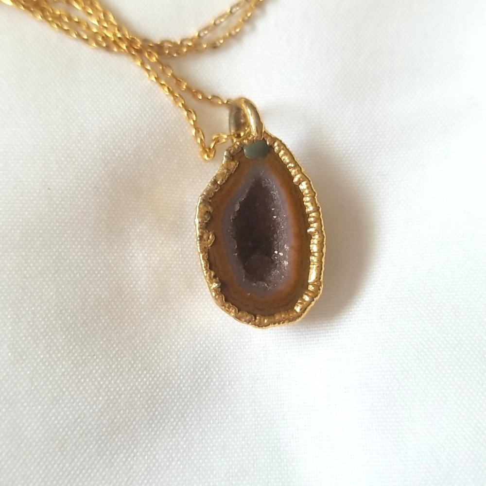 Vintage Gold Geode Crystal Necklace - Picture 2 of 5